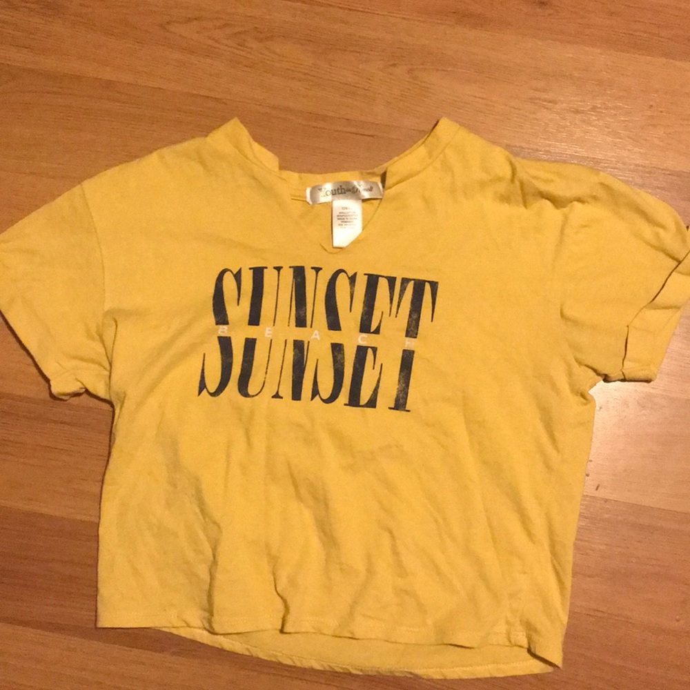 Cute yellow crop top.